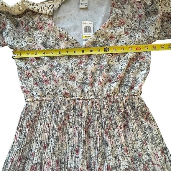 𝅺American Rag Cambridge Floral Oatmeal Combo Dress • NWT • Size: Medium​ - Picture 5 of 9